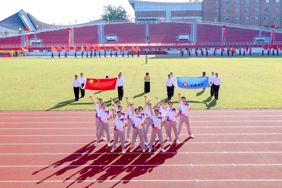 2-運(yùn)動會開幕式現(xiàn)場